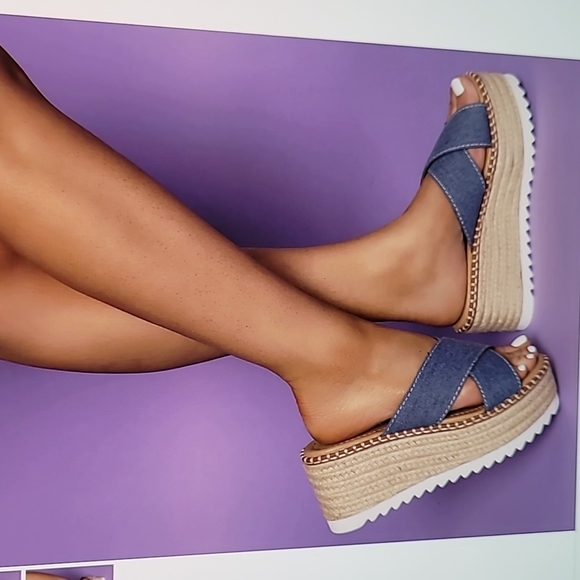 🎄🎄WEDGES-DENIM 👡 SANDAL SZ  7🎄🎄🎄🎄 - Picture 3 of 8